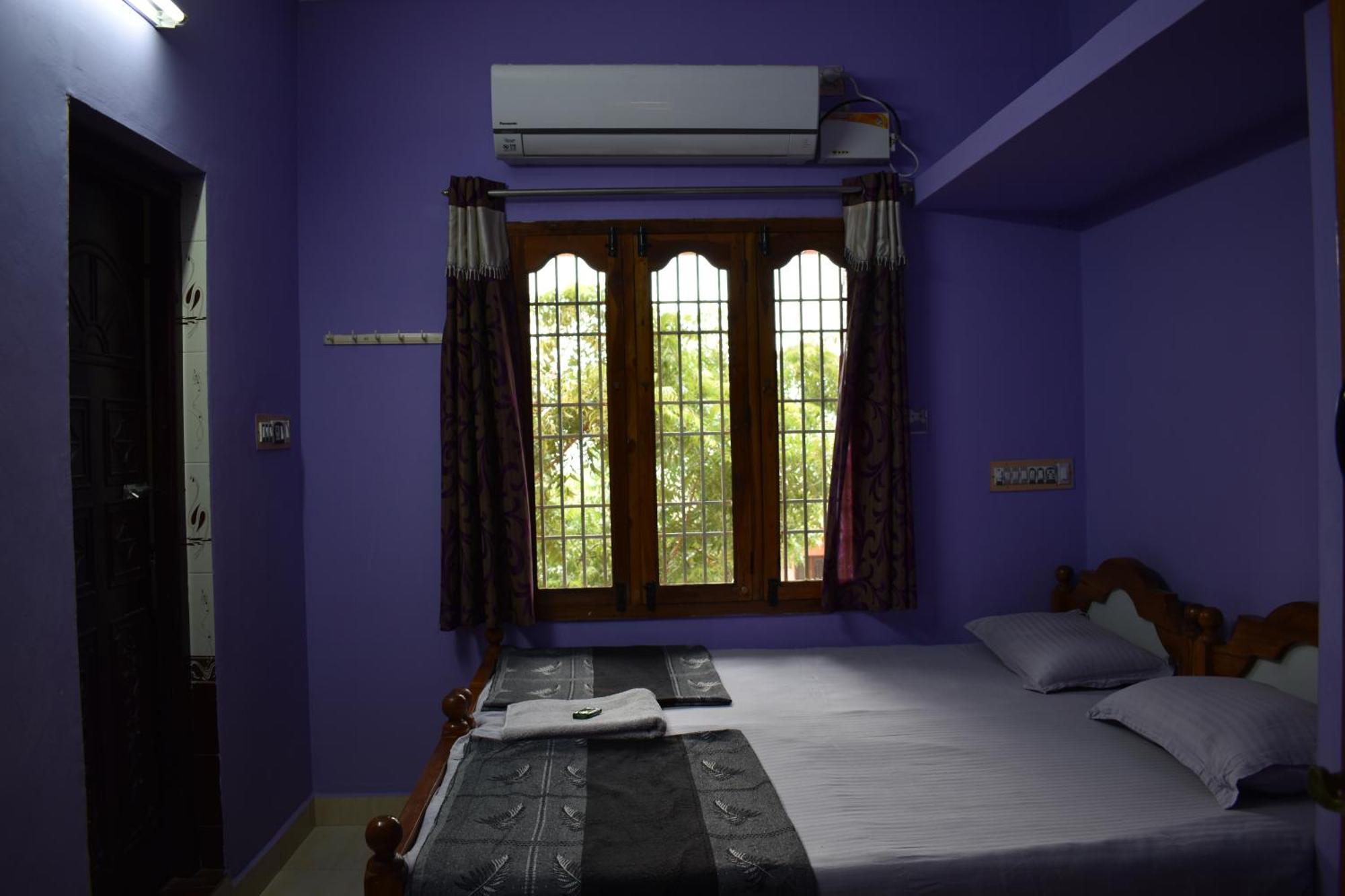 Rainbow Guest House Tiruvannāmalai Buitenkant foto