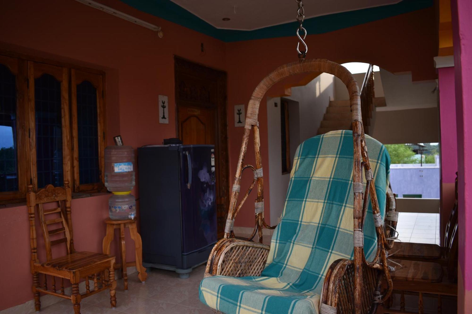 Rainbow Guest House Tiruvannāmalai Buitenkant foto