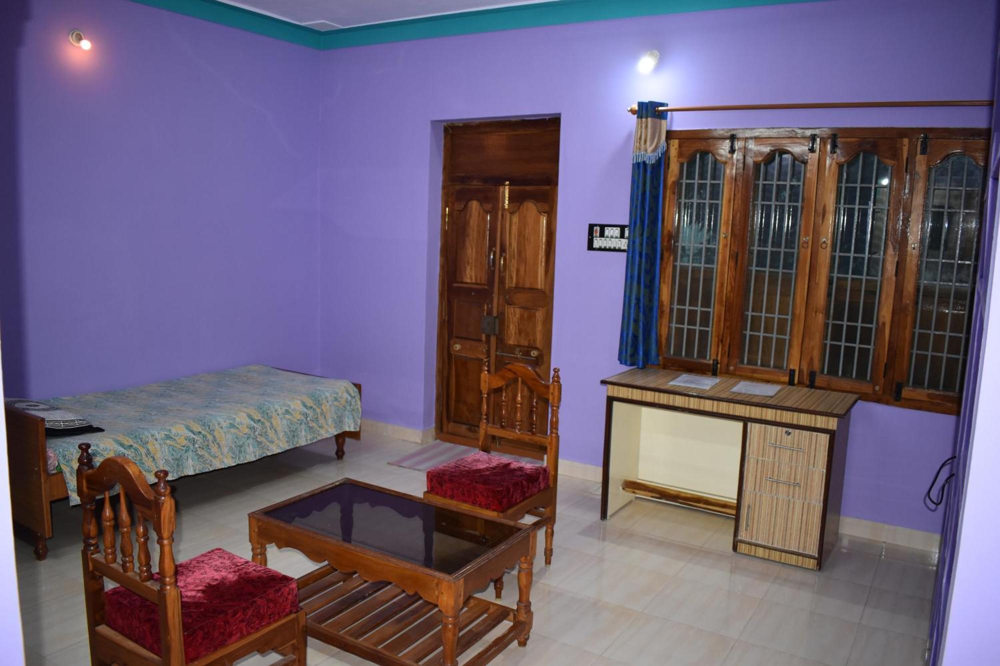 Rainbow Guest House Tiruvannāmalai Buitenkant foto