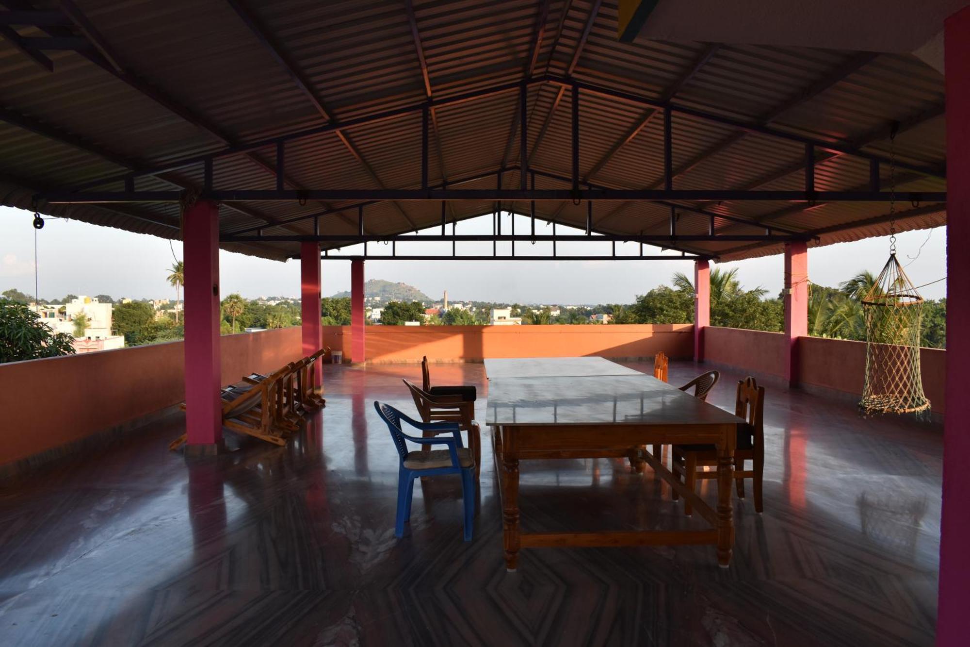 Rainbow Guest House Tiruvannāmalai Buitenkant foto