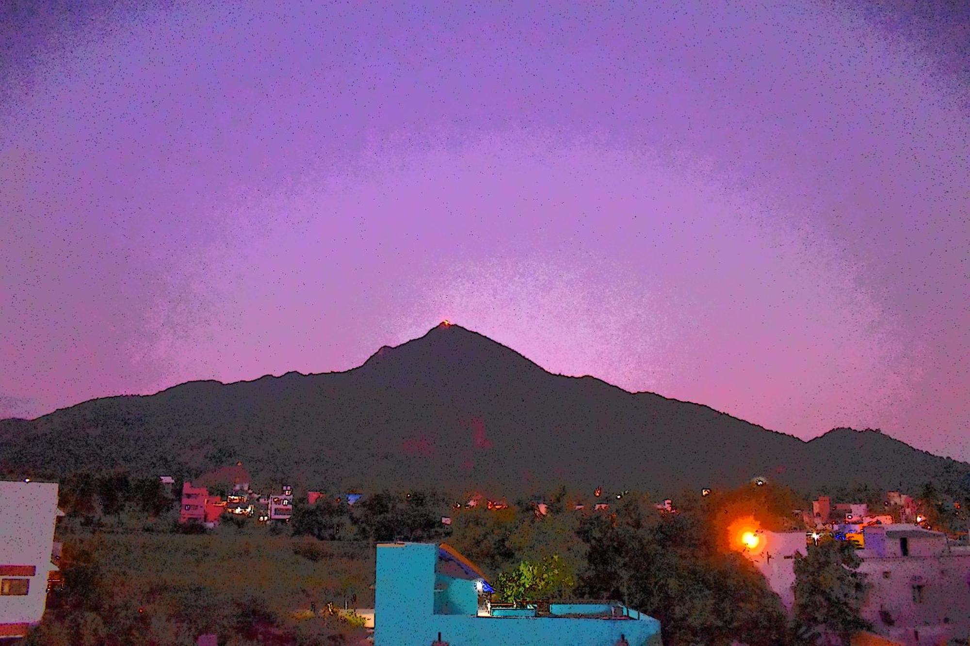 Rainbow Guest House Tiruvannāmalai Buitenkant foto